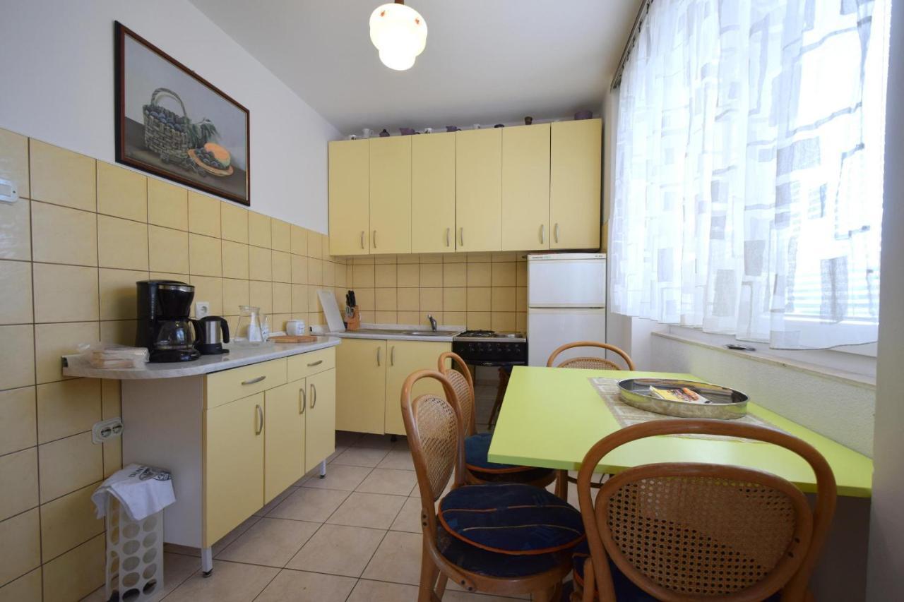 Apartment Angela Malinska Eksteriør bilde